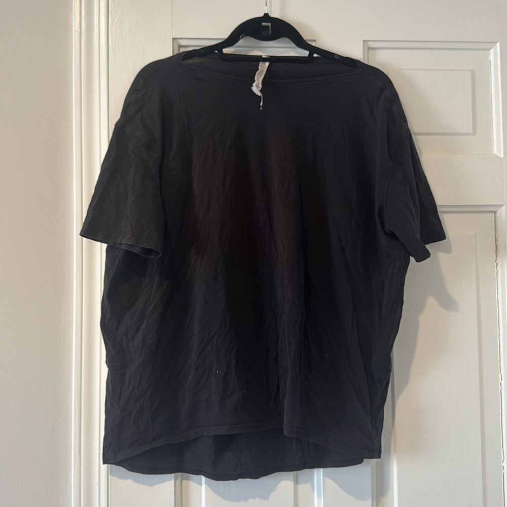 Lululemon t shirt